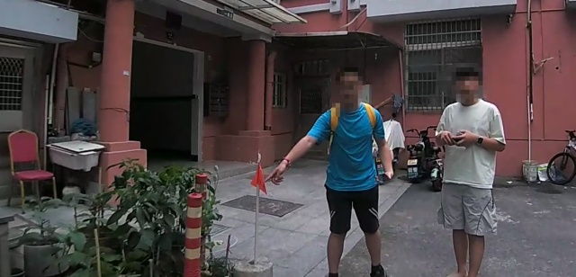 两位初中生发现疑似罂粟的植物，用AI询问确认后报警，警方核查罂粟系野生