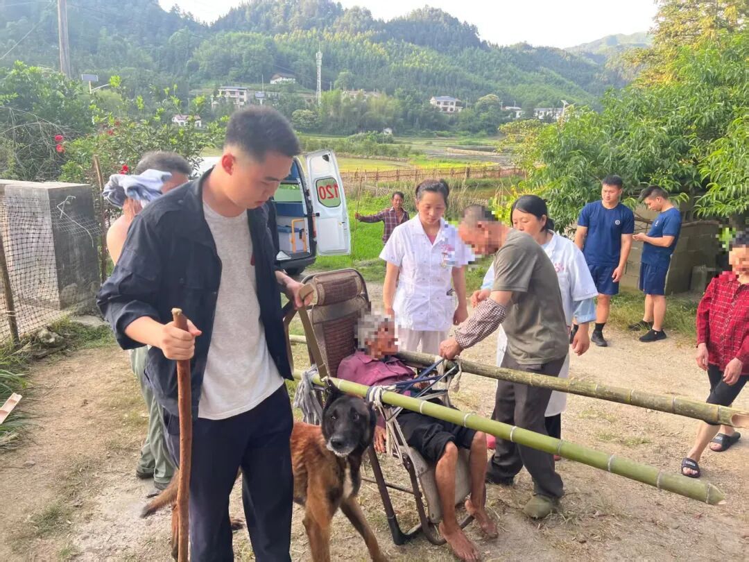失联72小时+36℃高温!炎陵公安紧急救援深山被困老人 失联72小时+36℃高温!炎陵公安紧急救援深山被困老人