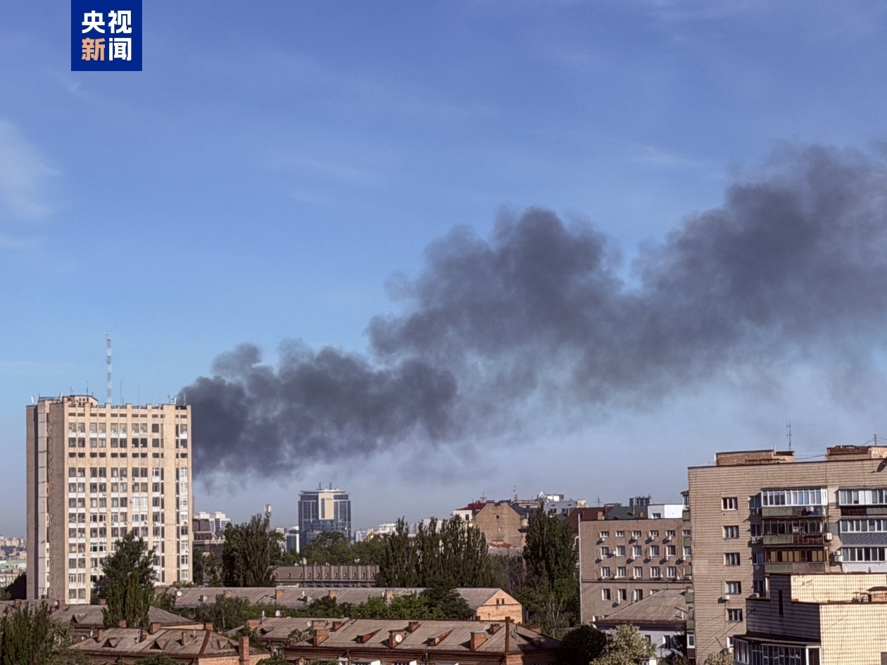 乌称遭俄大规模空袭 已致10人死百人伤 乌称遭俄大规模空袭 已致10人死百人伤