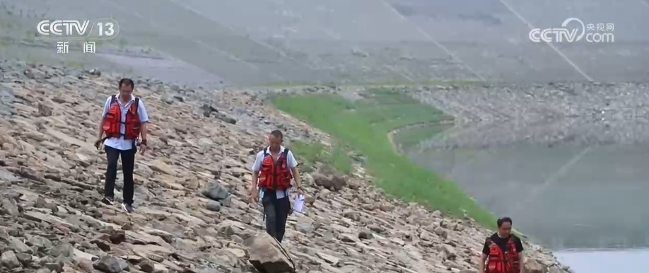 遭遇山洪如何逃生？发生城市内涝怎么办？入汛科普与安全提示请查收↓