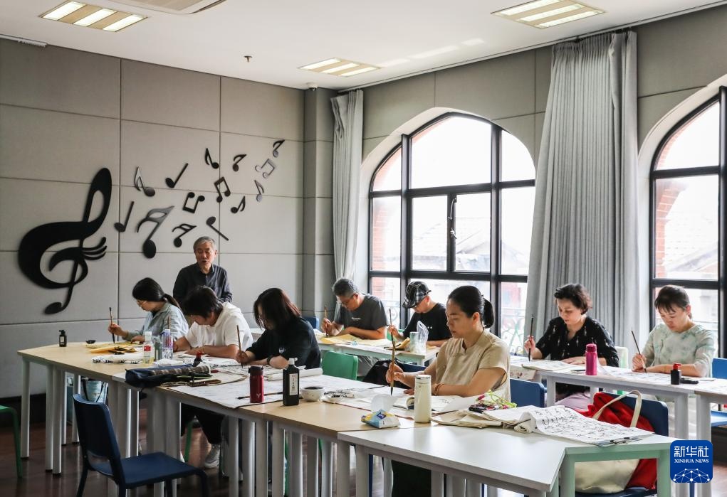上海:营造社区生活新空间 上海:营造社区生活新空间