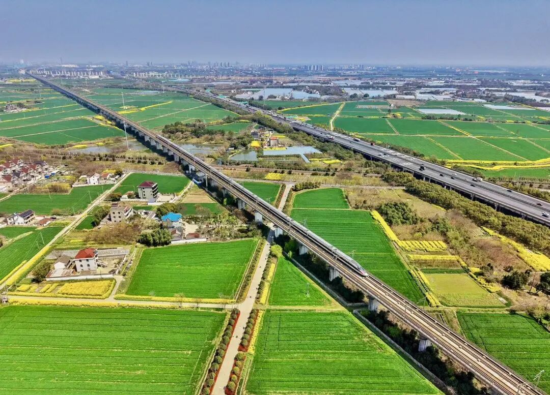 长三角铁路端午小长假预计发送旅客1745万人次，6月19日为客流最高峰日
