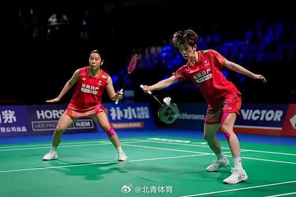 国羽女双印尼公开赛爆冷，贾一凡/张殊贤1比2不敌美国选手王曦曦/盖骆，一轮游结束行程