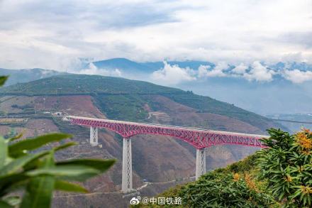 中老铁路累计开行旅客列车突破10万列