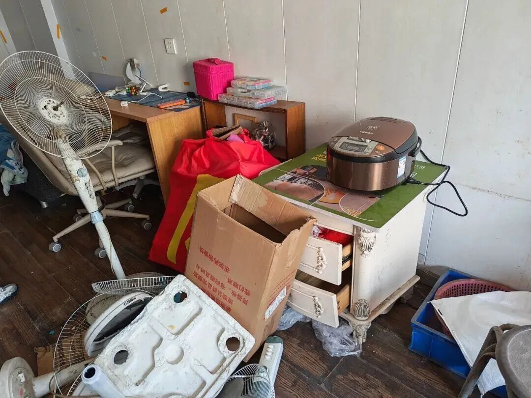 镇江一高中生进了ICU，大家站了出来……