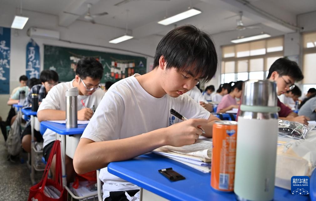 广西柳州：从容迎高考