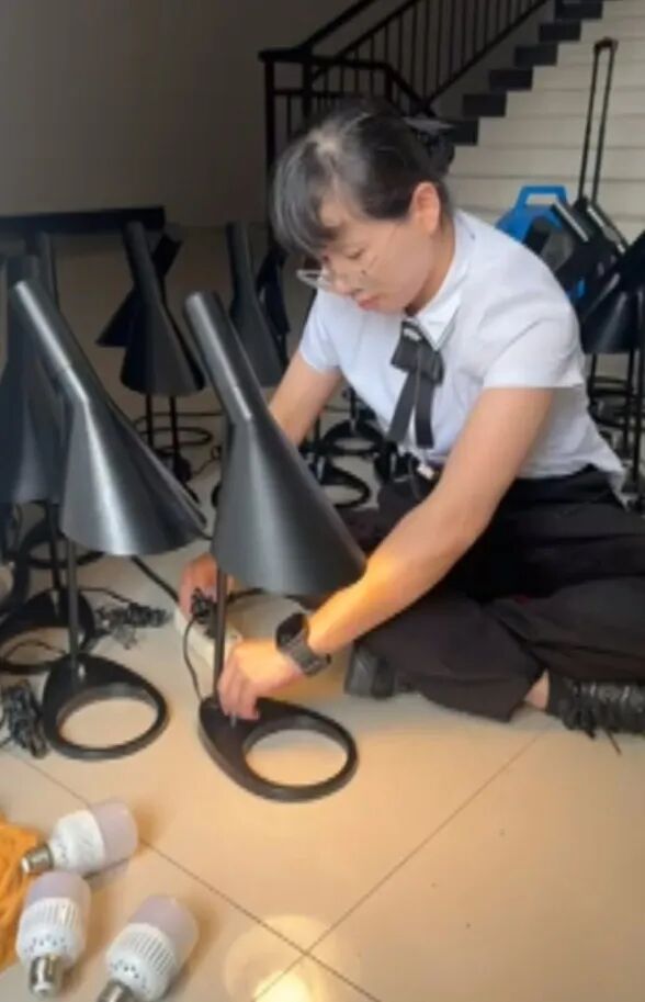 武汉一酒店为高考停售35间电竞房，会议室爆改自习室，负责人：宁愿亏损也不能吵到考生