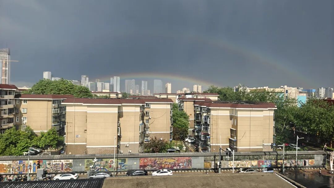 北京通州冰雹后惊现“双彩虹”，你看到了吗？