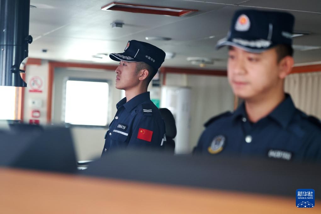 逐浪南海守蔚蓝