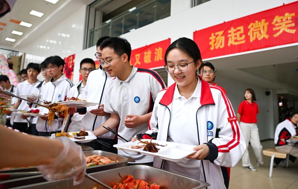 考前紧张是本能 用“平常心”为高考“助攻”