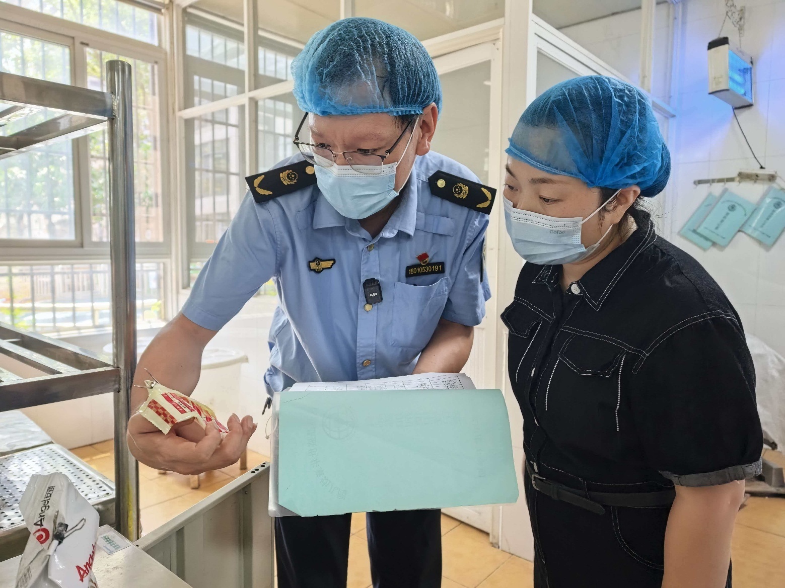 新规落地首日开展专项检查 长沙全链条守护幼儿“舌尖安全”