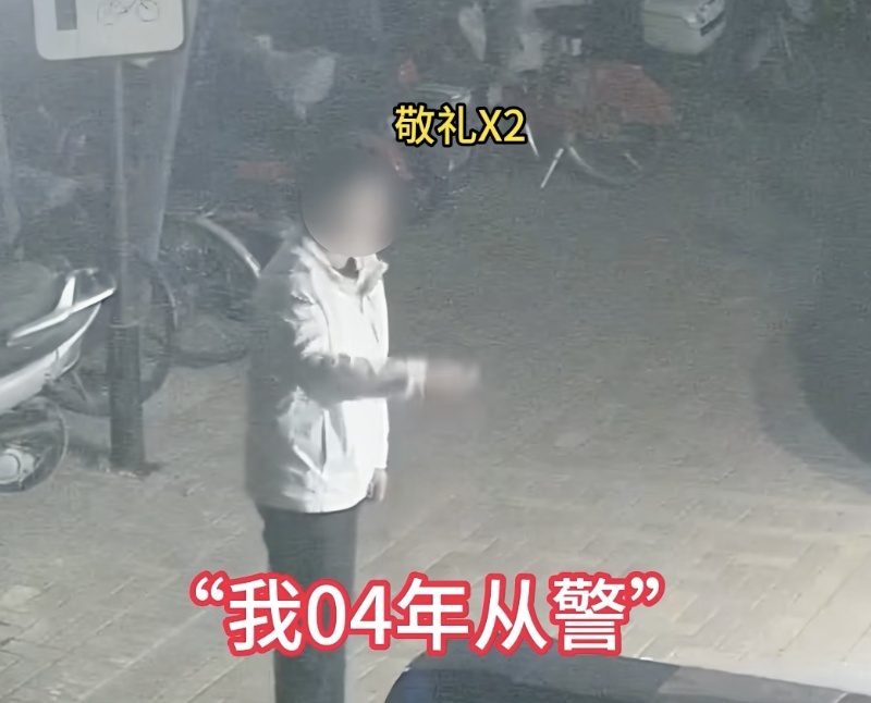 “我已经癌症晚期，舍不得这身警服”，男子深夜在派出所门口伤心大哭，结局大反转→