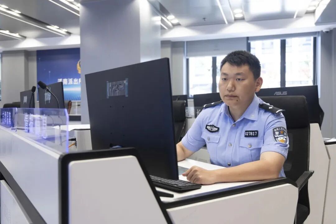 味道不对劲？“00后”民警鼻子灵心还细！