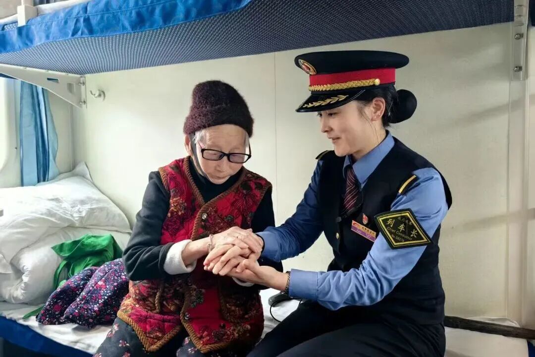 转发收藏!最新版老年旅客乘火车攻略来了 转发收藏!最新版老年旅客乘火车攻略来了