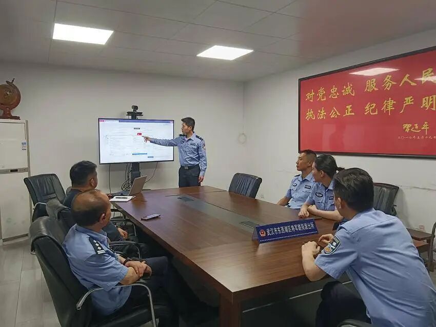 到饭店点完菜，“女网友”却放了鸽子？民警一查发现没那么简单……