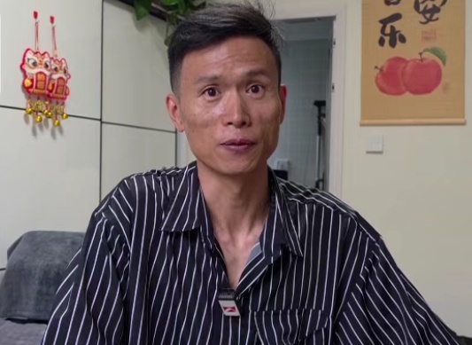 男子愤怒举报:想变胖一点,却暴瘦13斤进了医院!每天吃18包各种“固体饮料” 男子愤怒举报:想变胖一点,却暴瘦13斤进了医院!每天吃18包各种“固体饮料”