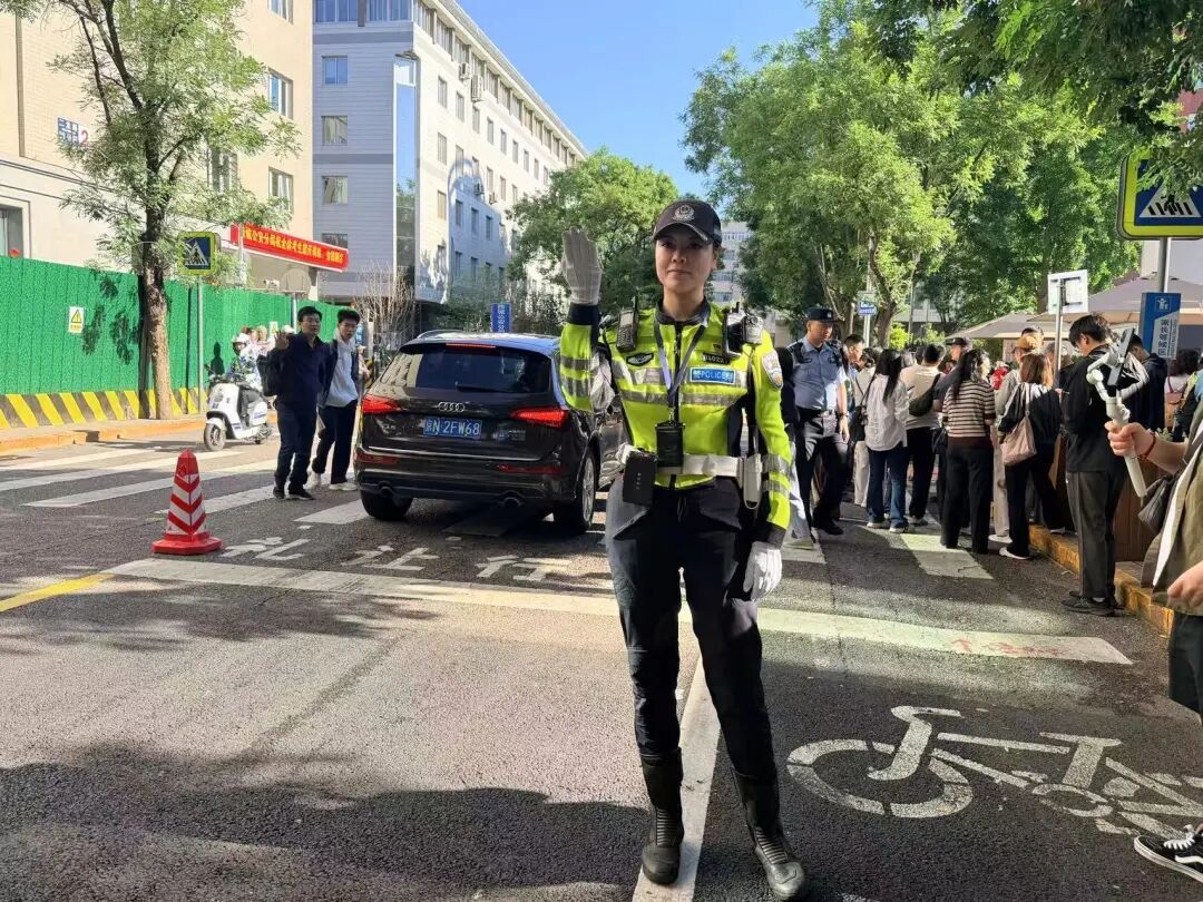 走错考场，铁骑送考！北京交警为14名考生提供紧急帮助
