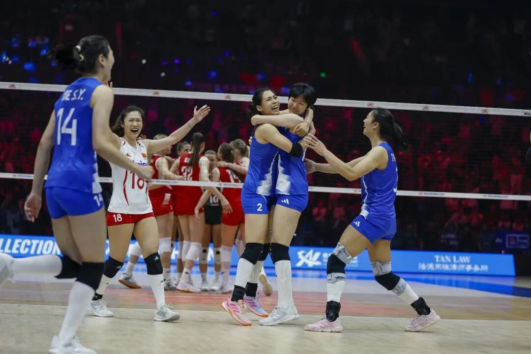 三连胜！中国女排逆转击败波兰女排