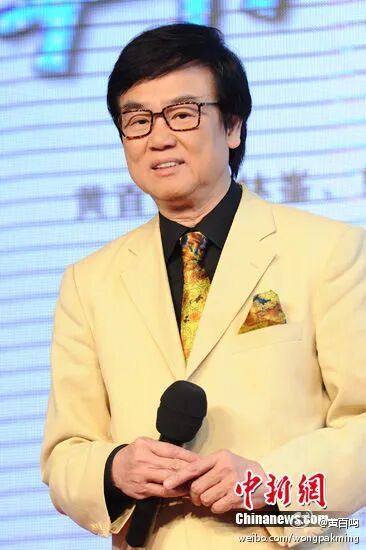 演员黄百鸣罪名成立，现年80岁，被判入狱5个月