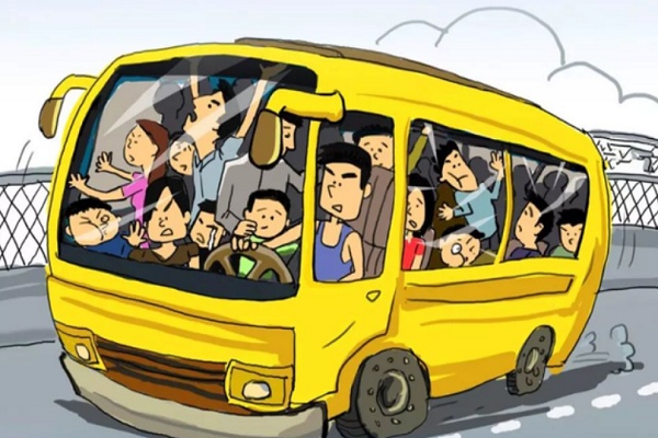 9座面包车竟挤22名学生?!司机被刑拘! 9座面包车竟挤22名学生?!司机被刑拘!