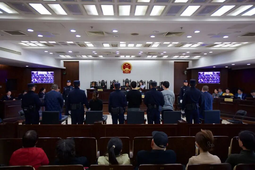 贩卖30万条跨境购物订单信息,骗购外汇6.8亿元!北京检察机关办理特大骗汇“案中案” 贩卖30万条跨境购物订单信息,骗购外汇6.8亿元!北京检察机关办理特大骗汇“案中案”