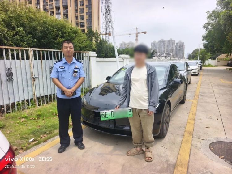刚买的新车在厦门被查,车主罚1万元扣12分,真相让人哭笑不得 刚买的新车在厦门被查,车主罚1万元扣12分,真相让人哭笑不得