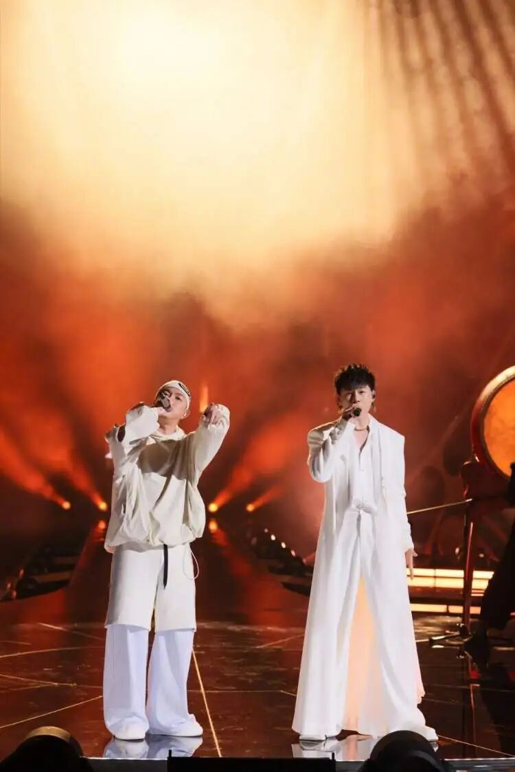 胡彦斌:上《歌手2026》好像在“高考”,新专辑《生死未定》月底上线 胡彦斌:上《歌手2026》好像在“高考”,新专辑《生死未定》月底上线