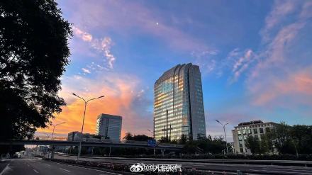 北京粉紫色朝霞浪漫上线