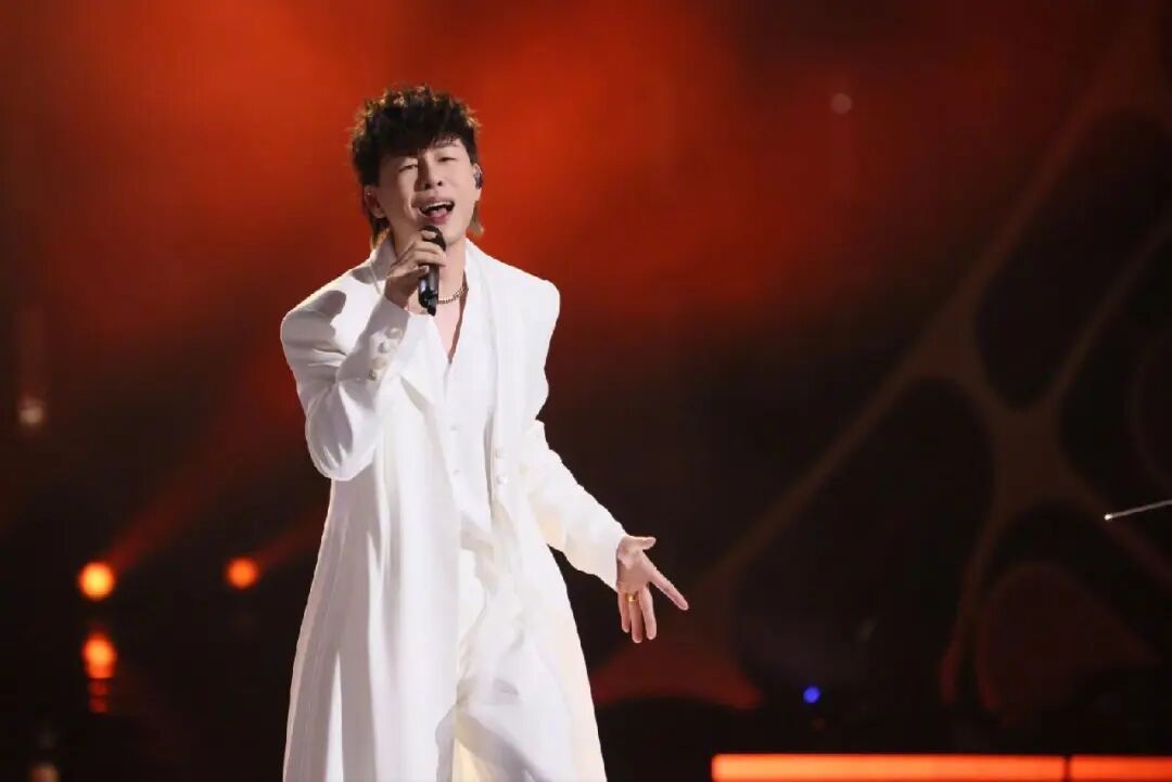 胡彦斌:上《歌手2026》好像在“高考”,新专辑《生死未定》月底上线 胡彦斌:上《歌手2026》好像在“高考”,新专辑《生死未定》月底上线