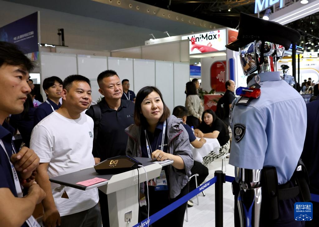 上海:中国(上海)国际技术进出口交易会开幕 上海:中国(上海)国际技术进出口交易会开幕