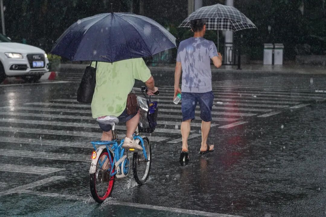 “龙舟水”马上到!广东将有暴雨大暴雨 “龙舟水”马上到!广东将有暴雨大暴雨