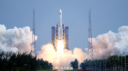 祝贺!通信技术试验卫星二十五号成功发射 祝贺!通信技术试验卫星二十五号成功发射