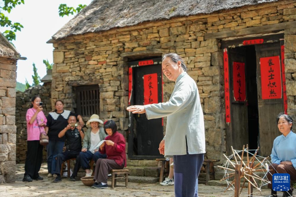 山东沂南：小戏小剧助力传播红色沂蒙精神