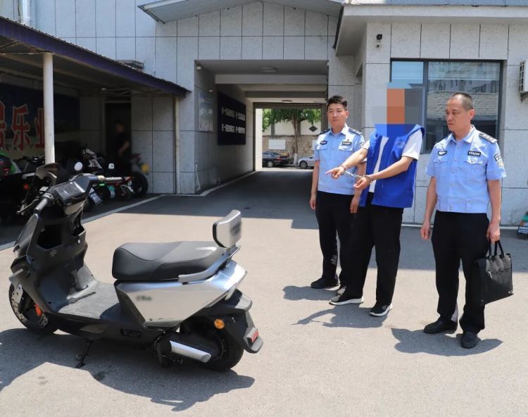 淄博一电动车专卖店报警！男子试车直接骑走，消失在街头……