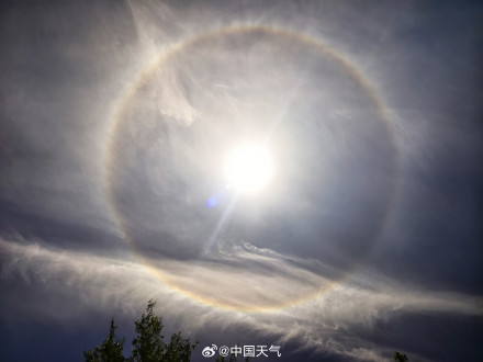 宁夏吴忠日晕如天空巨眼 宁夏吴忠日晕如天空巨眼