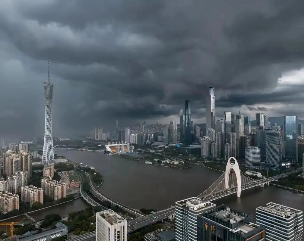 “龙舟水”又返场，12日晚间开始广东多地将有明显降水