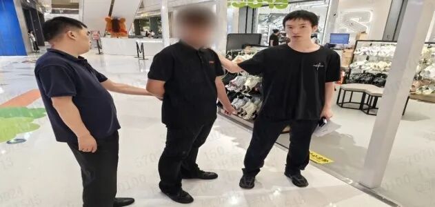 凌晨1点40分,杭州某商场鞋店里多了一个黑影…第二天,他在火锅店被“请”走了 凌晨1点40分,杭州某商场鞋店里多了一个黑影…第二天,他在火锅店被“请”走了