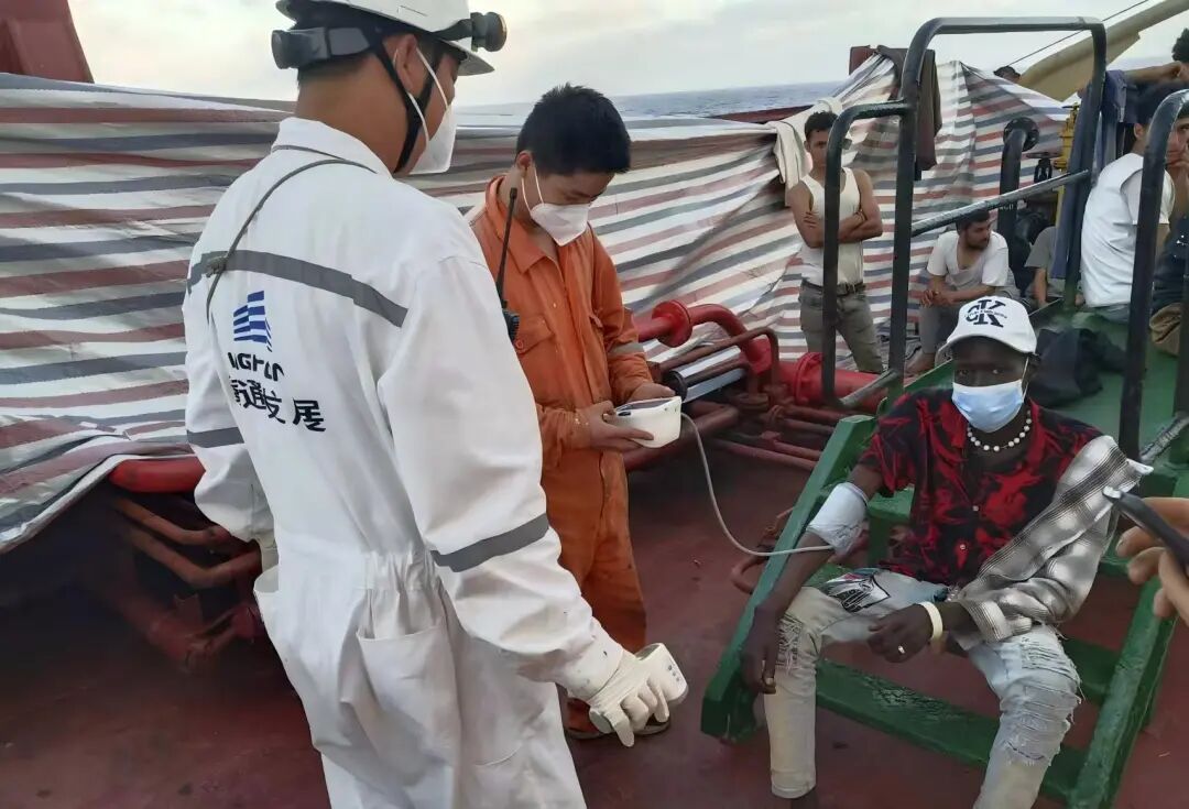 点赞!他们在地中海营救41人 点赞!他们在地中海营救41人