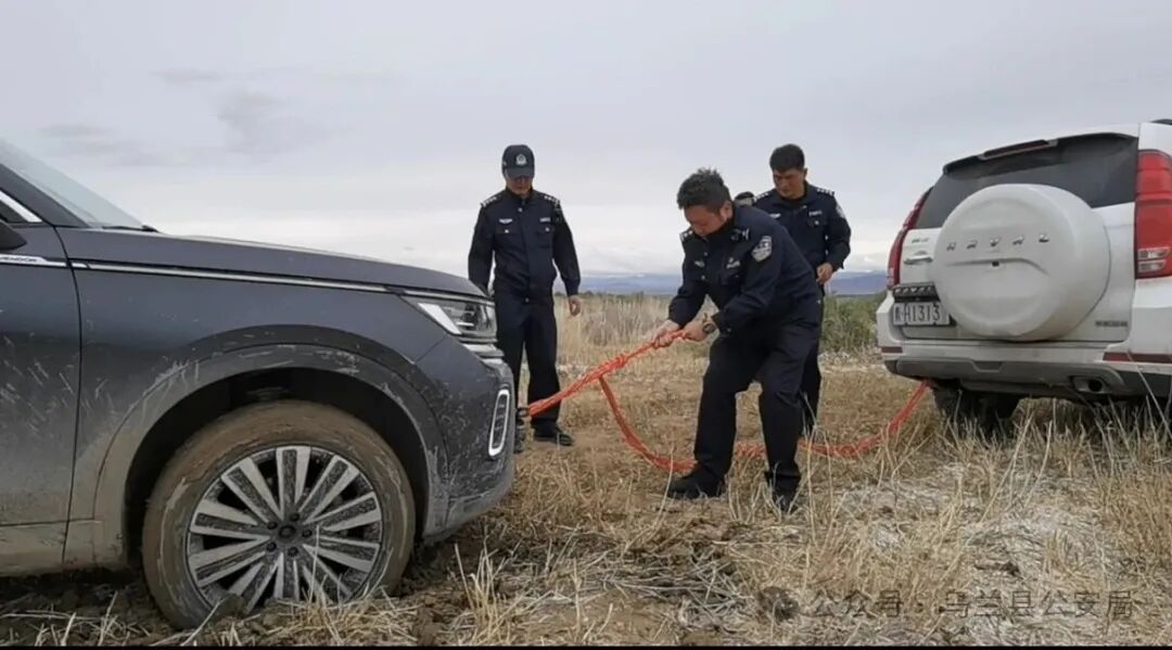 “加个微信吧,以后你们就是我在青海的朋友……” “加个微信吧,以后你们就是我在青海的朋友……”
