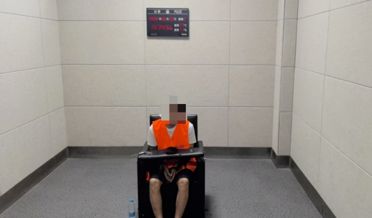 恋爱8个月,安徽一男子发现“网恋女友”是男的! 恋爱8个月,安徽一男子发现“网恋女友”是男的!