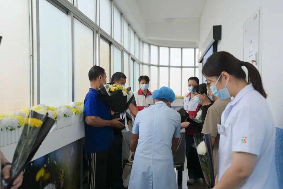 孔兰，不幸离世，年仅18岁