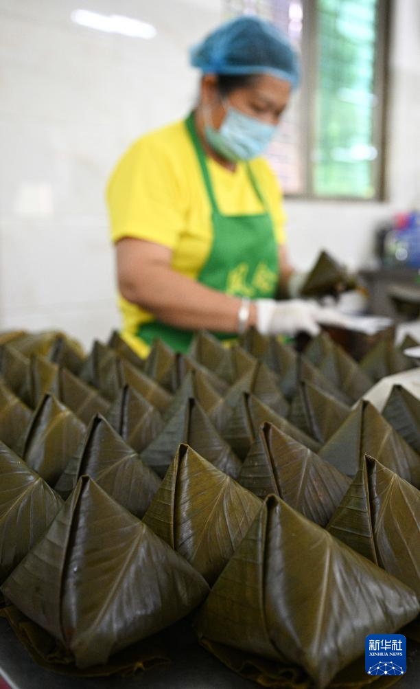 海南文昌:端午临近 凤会粽香 海南文昌:端午临近 凤会粽香