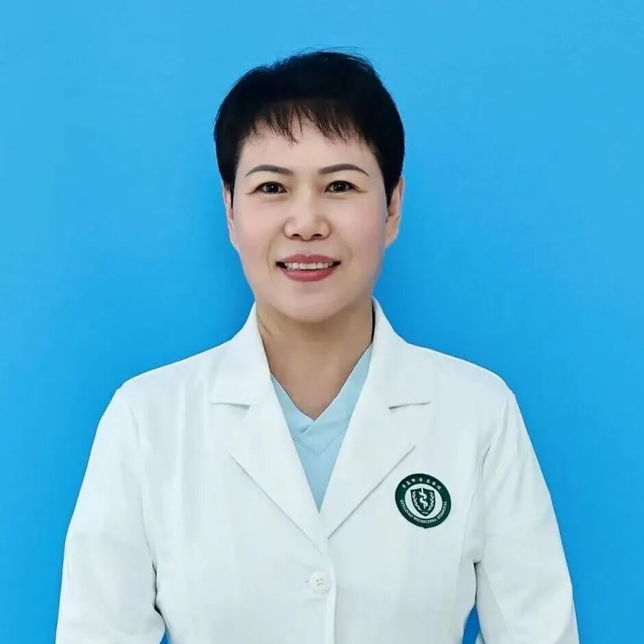 生死竞速！哈尔滨机场一旅客突然倒地，青岛这位护士跪地急救抢回一条命……