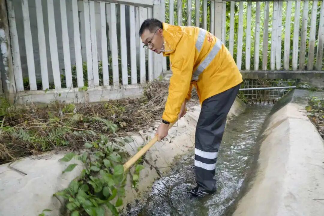 广西多条铁路启动防洪应急响应,多趟列车临时停运!看看有你搭乘的列车吗 广西多条铁路启动防洪应急响应,多趟列车临时停运!看看有你搭乘的列车吗