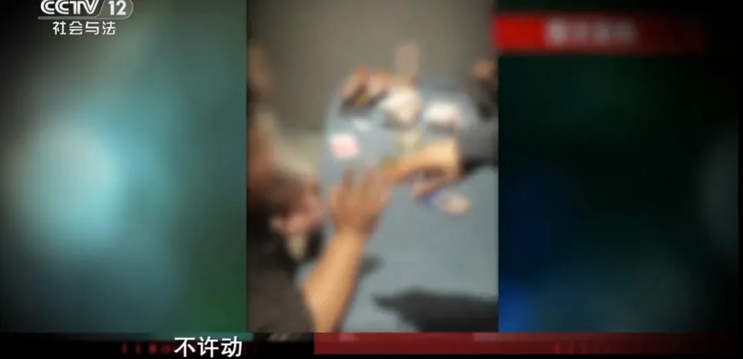 “学霸”印数百万假钞,大部分能通过验钞机!高三时曾有机会保送,因非法持有枪支获刑 “学霸”印数百万假钞,大部分能通过验钞机!高三时曾有机会保送,因非法持有枪支获刑