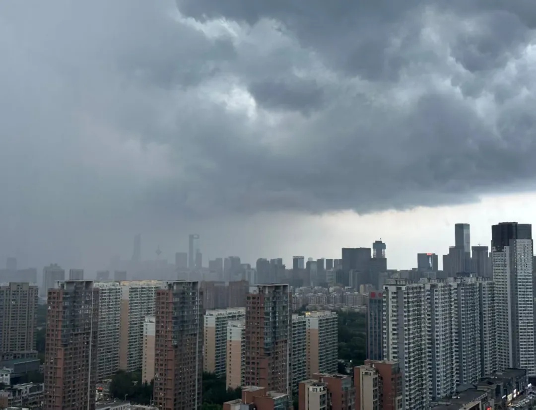 大雨、暴雨、冰雹!辽宁多地进入强降雨集中期!沈阳发布暴雨黄色预警! 大雨、暴雨、冰雹!辽宁多地进入强降雨集中期!沈阳发布暴雨黄色预警!