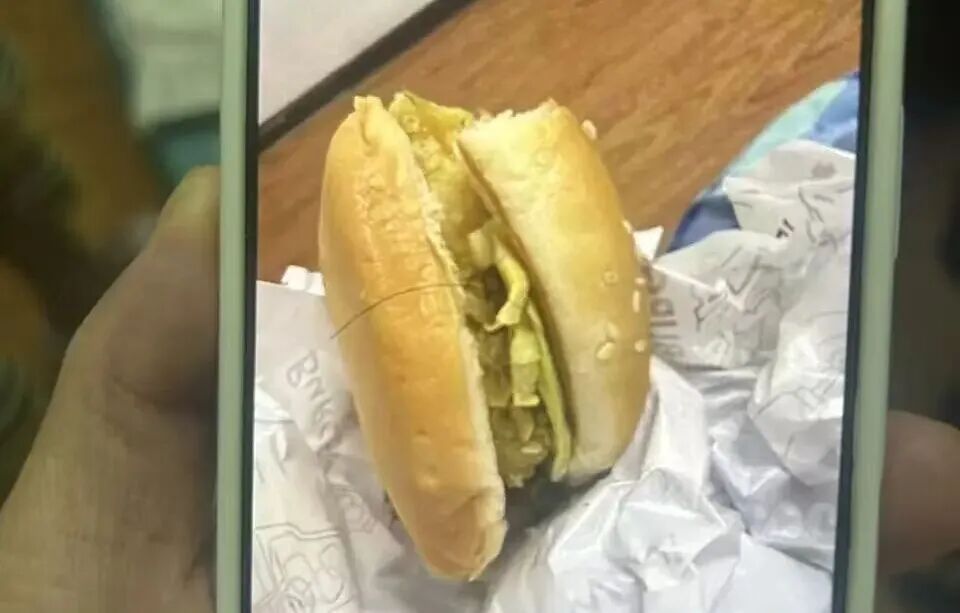 男子假装“吃坏肚子”,用AI伪造病历向多家餐厅索赔,被刑拘! 男子假装“吃坏肚子”,用AI伪造病历向多家餐厅索赔,被刑拘!