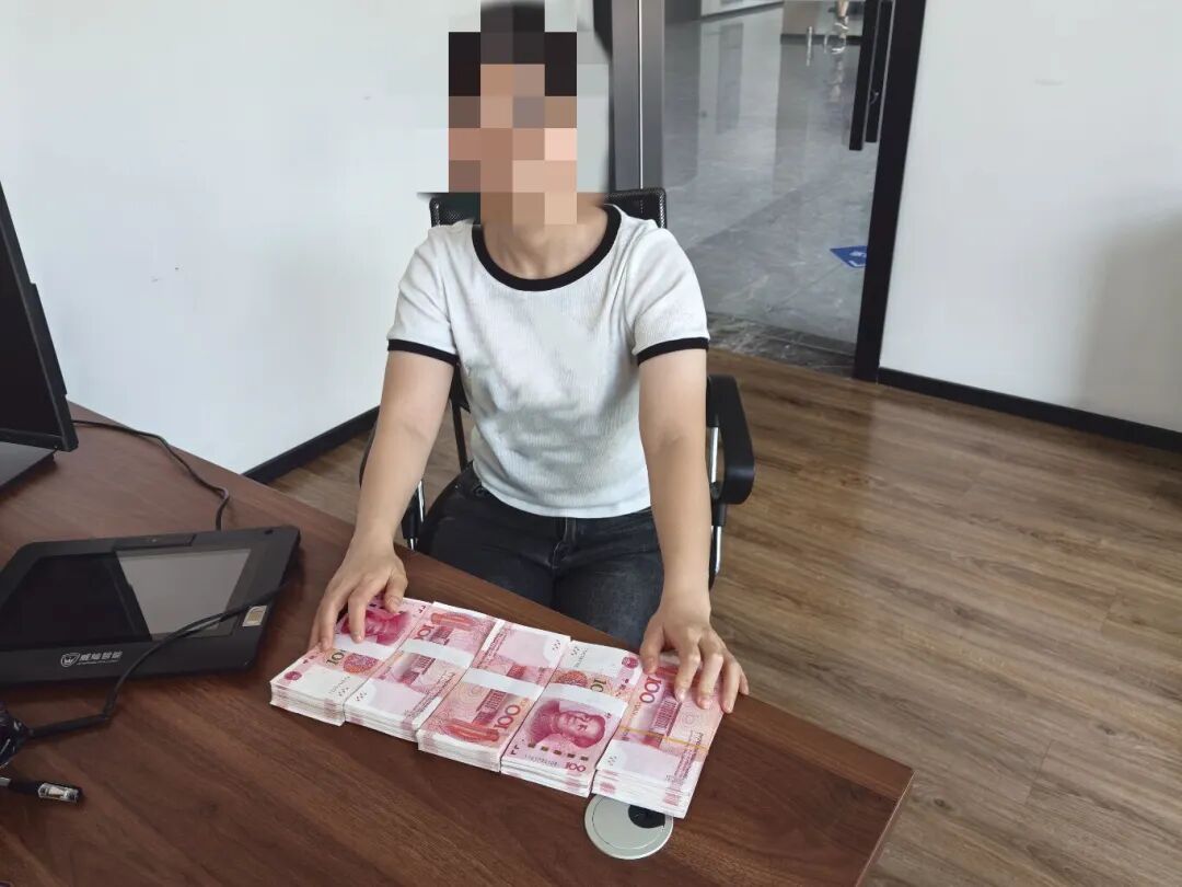 为了她,海宁、海盐两地警方都出动了! 为了她,海宁、海盐两地警方都出动了!