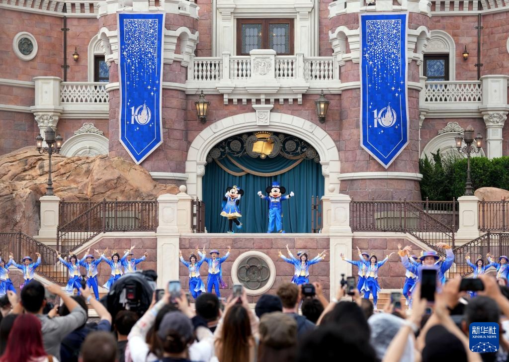 上海迪士尼迎来开园十周年 上海迪士尼迎来开园十周年