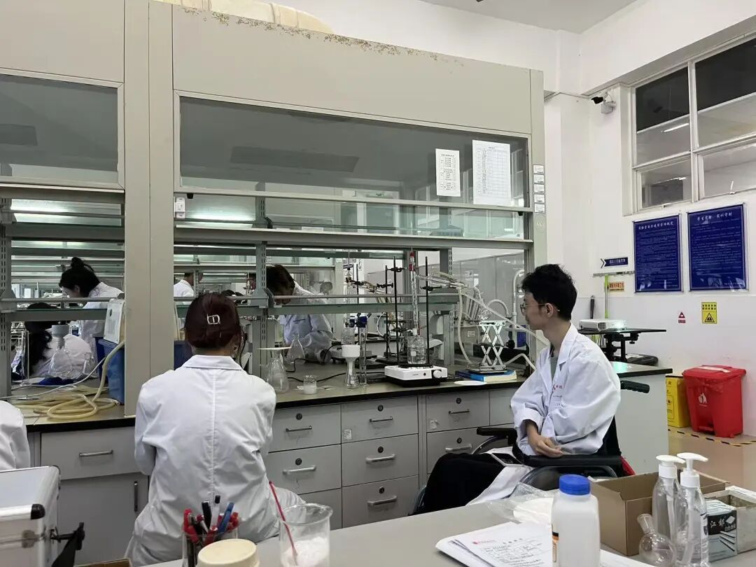 高位截瘫,休学3年……郭子健已被录取! 高位截瘫,休学3年……郭子健已被录取!